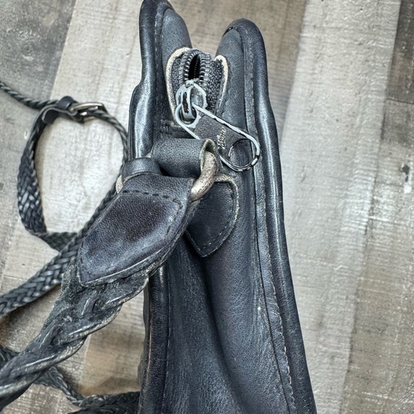 Vintage Brighton Leather Shoulder Bag - Picture 10 of 16